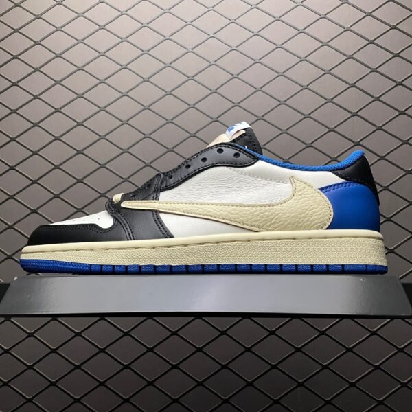 IMG_7297 Fragment xTravisScott x Air Jordan 1