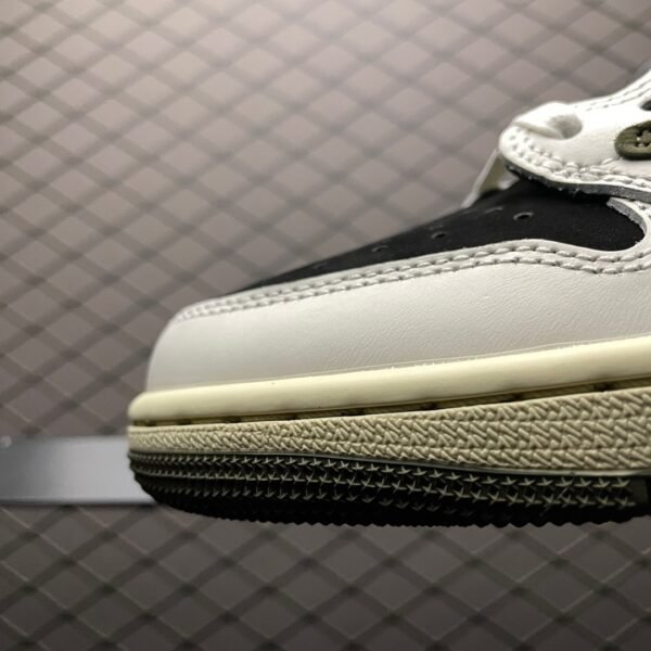 Travis Scott x Air Jordan 1 Low