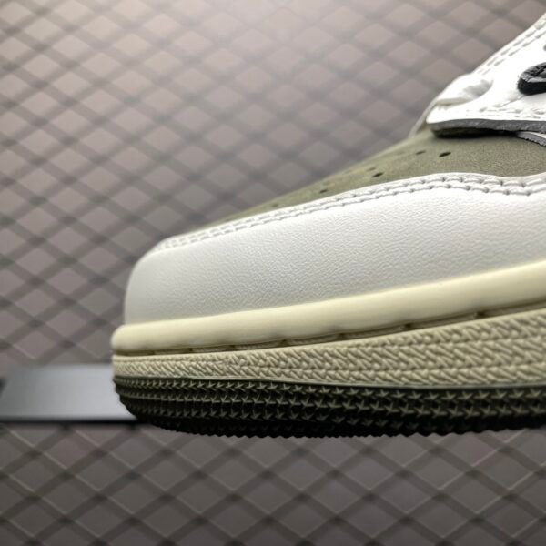 Travis Scott x Air Jordan 1 Low