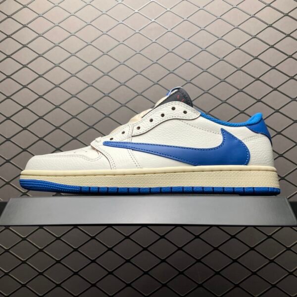 IMG_7378 Travis Scott x Air Jordan 1 Low