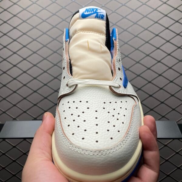 Travis Scott x Air Jordan 1 Low