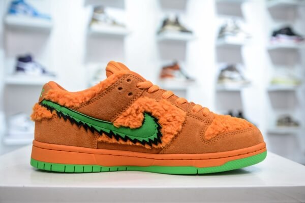 Nike Dunk SB x Grateful Dead